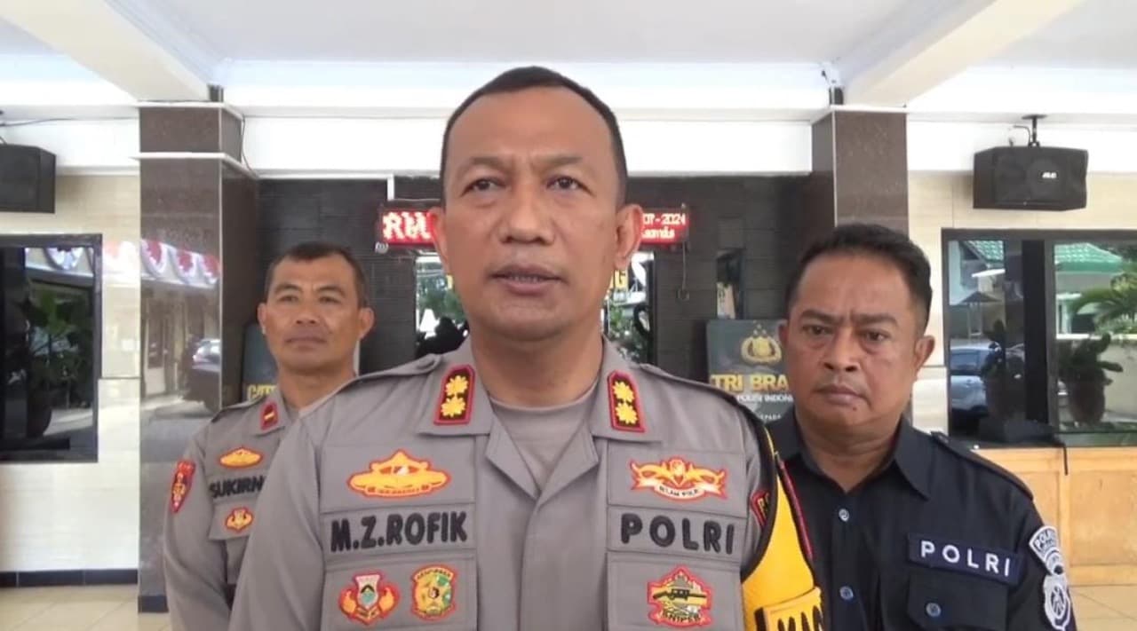 Polisi Tahan Oknum Pengasuh Ponpes di Lumajang