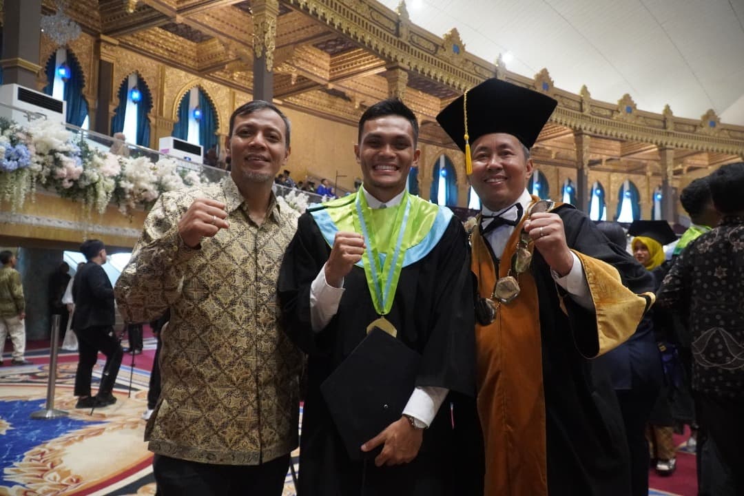 Raih Gelar Sarjana, Rachmat Irianto Berencana Menjadi Dosen