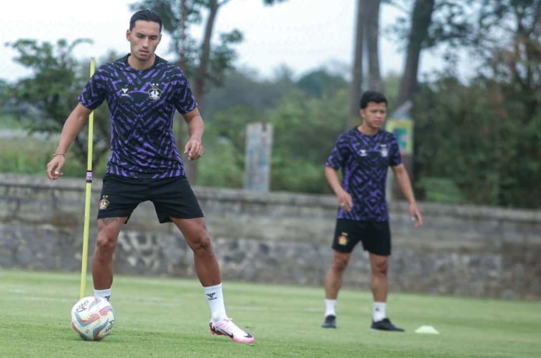 Ezra Walian Ingin Kembali Juara Bersama Persik Kediri