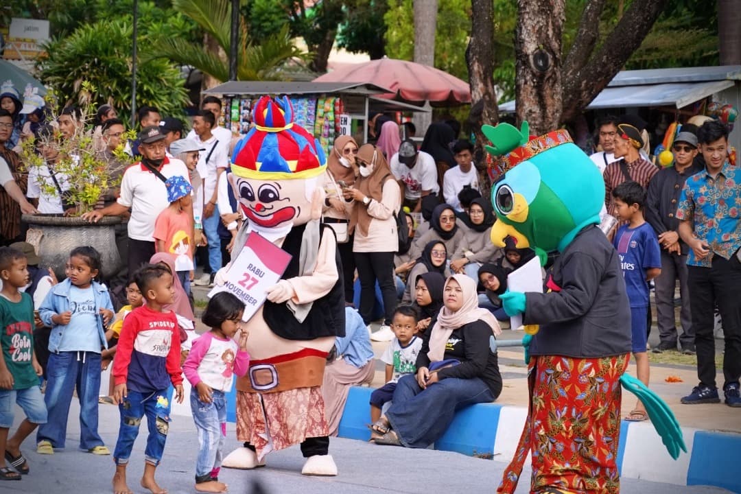 Optimalisasi Sosialisasi, KPU Jatim Luncurkan Kirab Maskot Pilkada 2024 di Pacitan