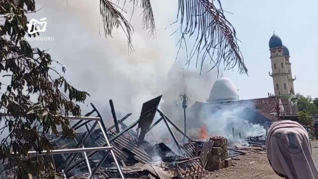 Ditinggal ke Sawah, Tiga Rumah di Bojonegoro Ludes Terbakar