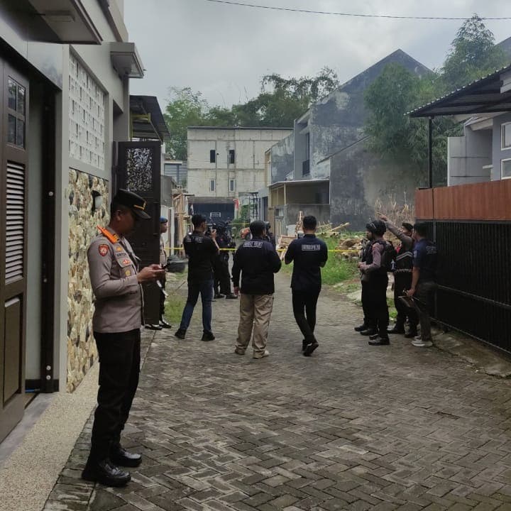 3 Terduga Teroris Diamankan Densus 88 di Kota Batu