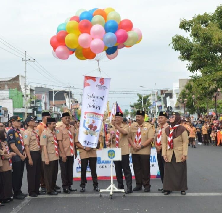 Pj. Bupati Nganjuk Handoko Berangkatkan Gebyar Pramuka Garuda Anjuk Ladang