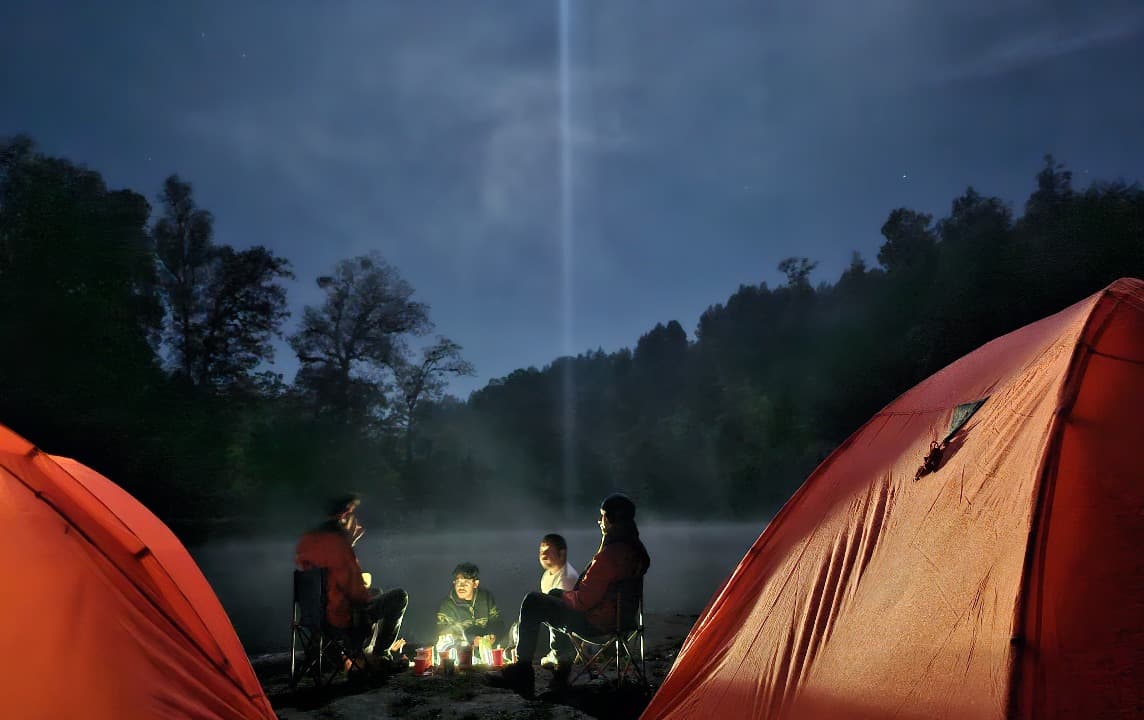 Rindu Naik Gunung Semeru Terobati Dengan Camping di Danau Ranupani Lumajang