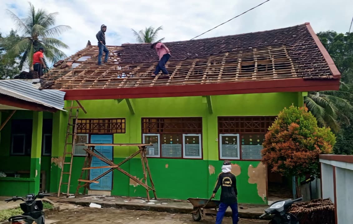 Pemprov Jatim Tuntaskan Perbaikan Fasum di Pulau Bawean