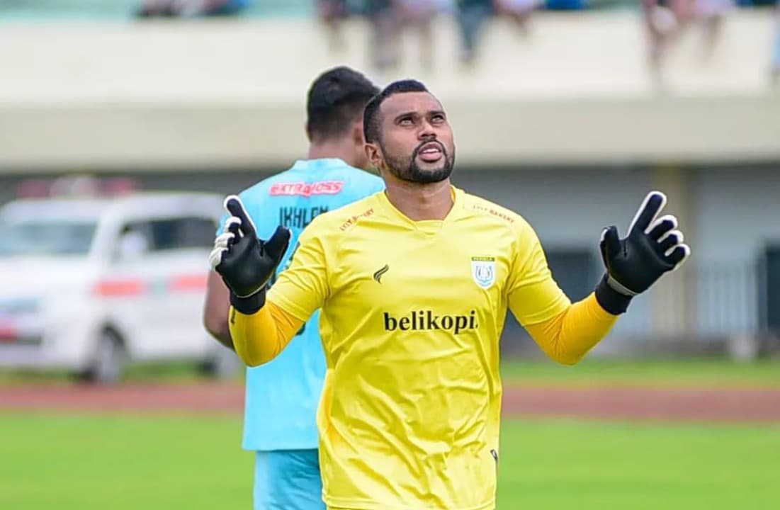 Persela Tetap Diperkuat Mantan Penjaga Gawang Persebaya