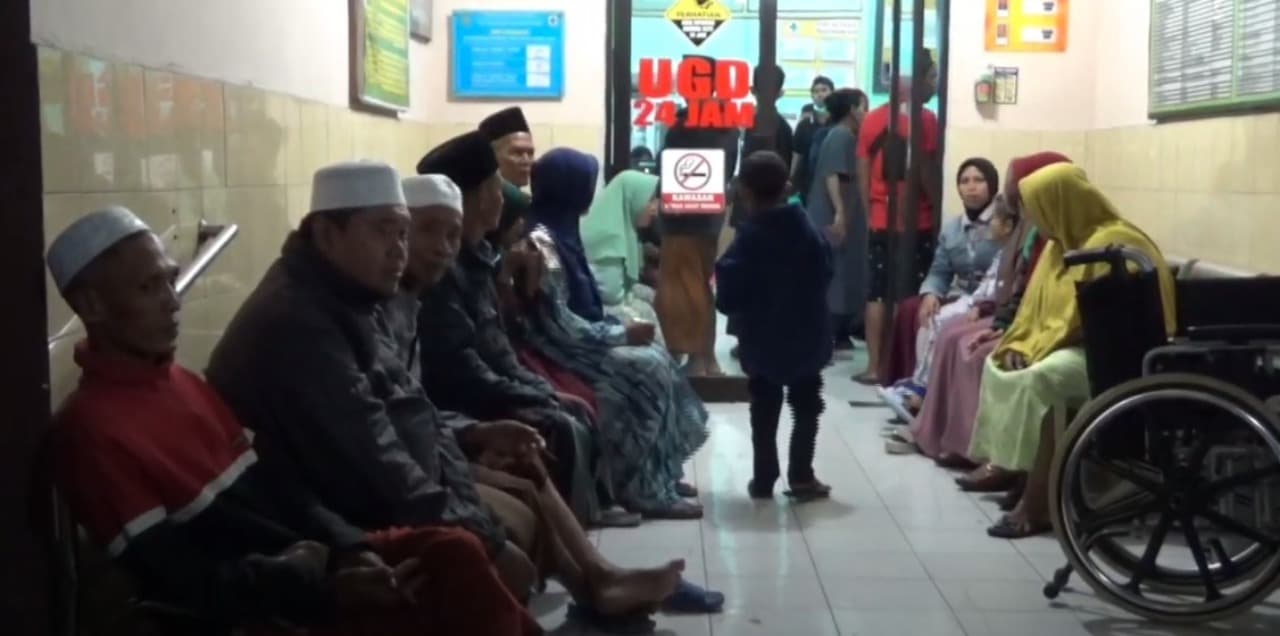 Diduga Keracunan Ketan, 31 Jemaah Yasinan di Lumajang Alami Diare