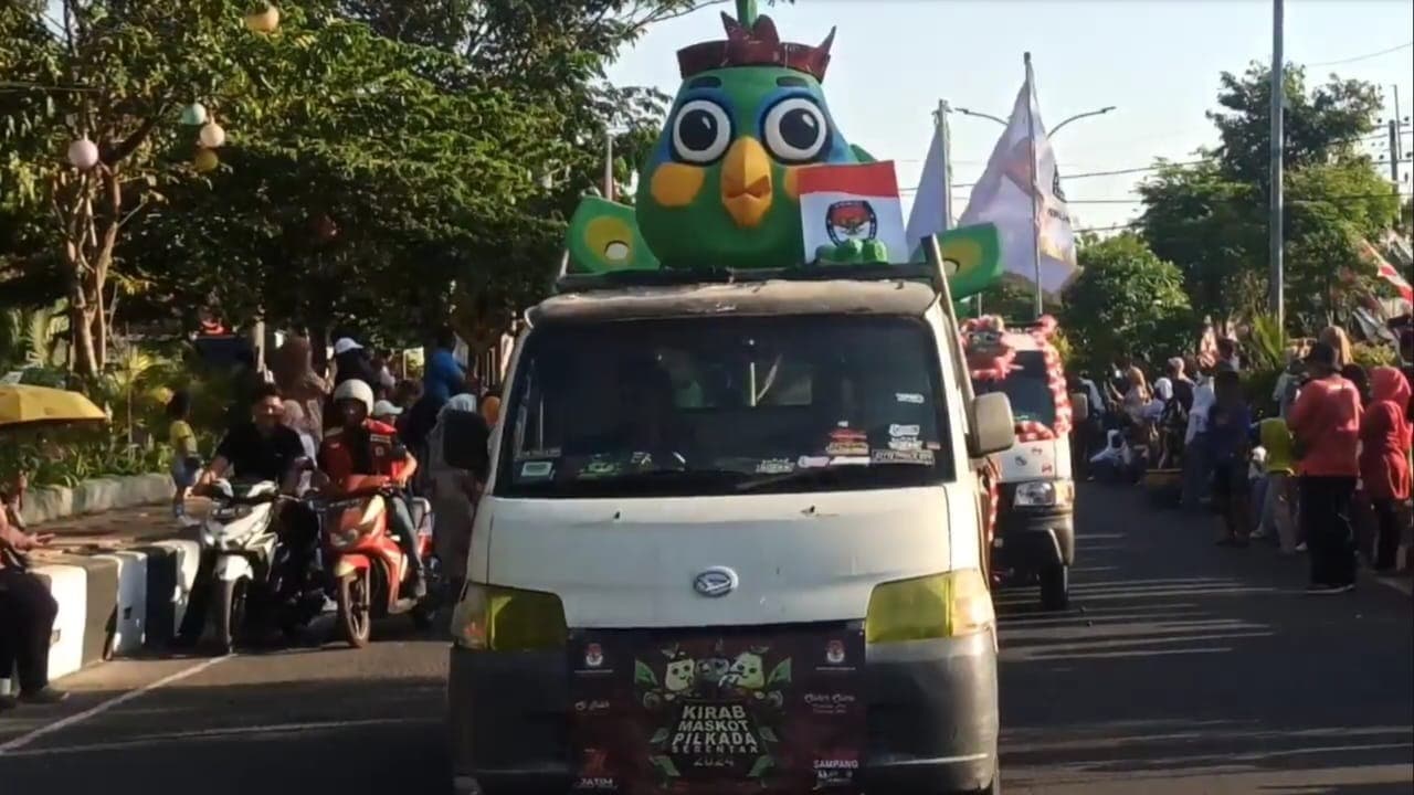 Sarana Edukasi, Maskot Pilkada Jatim Diarak di Bangkalan