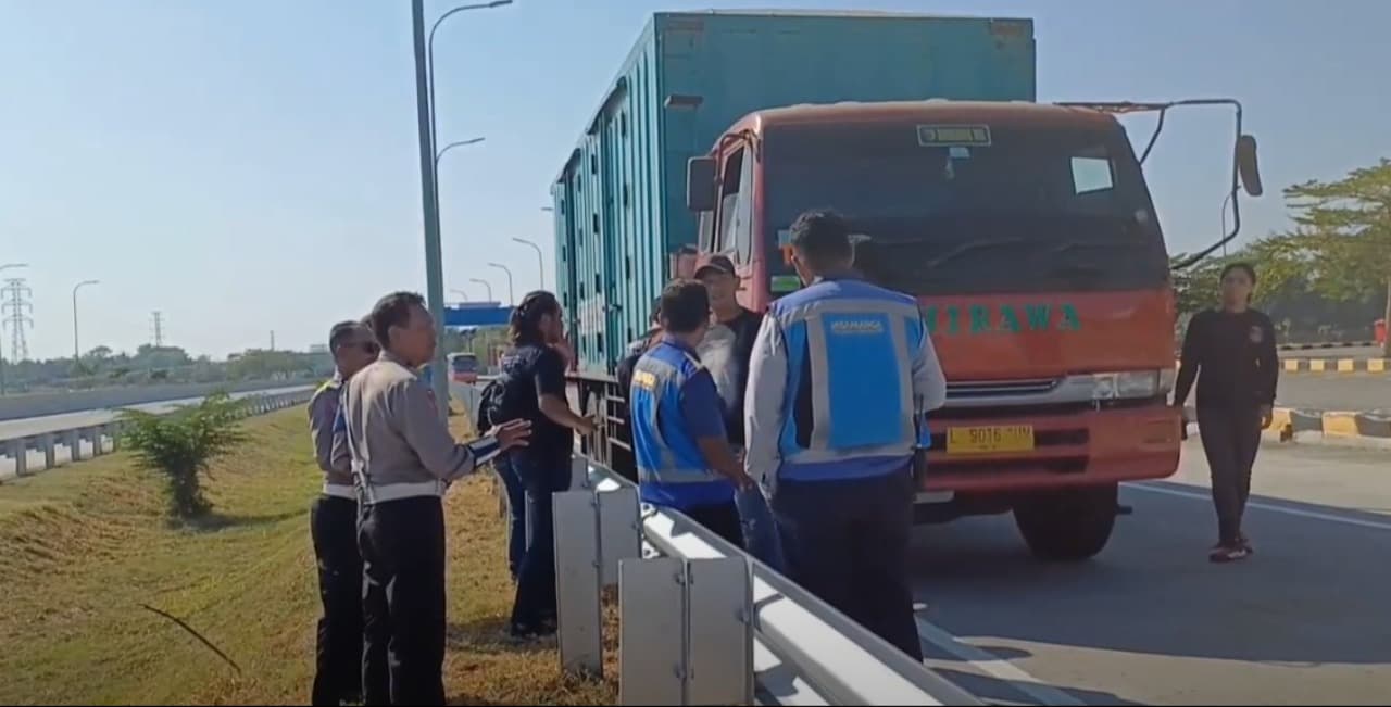 Kelelahan dan Masuk Angin, Sopir Truk Tewas di Tol Ngawi