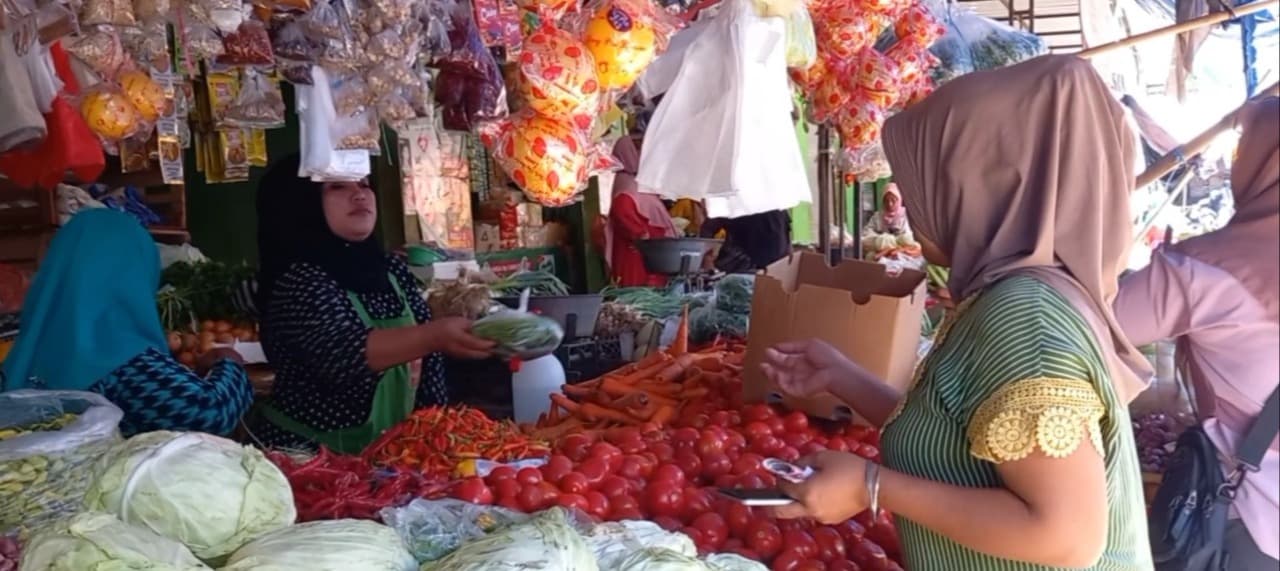 Harga Kebutuhan Pokok di Pasar Alami Penurunan