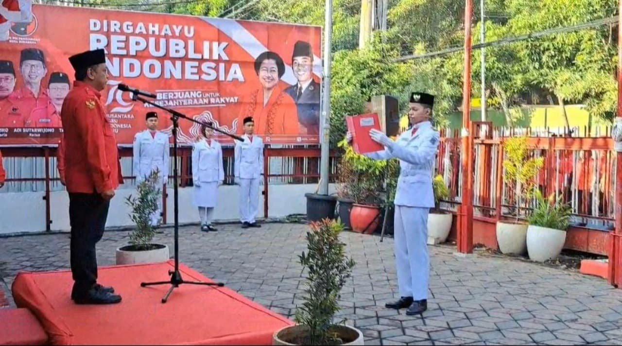 DPC PDI Perjuangan Kota Surabaya Gelar Upacara HUT ke-79 RI