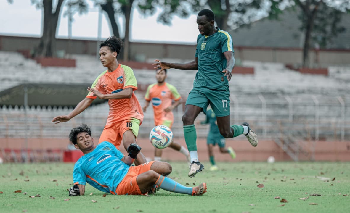 Belum Cetak Gol, Pelatih Persebaya Masih Percaya pada Flavio Silva