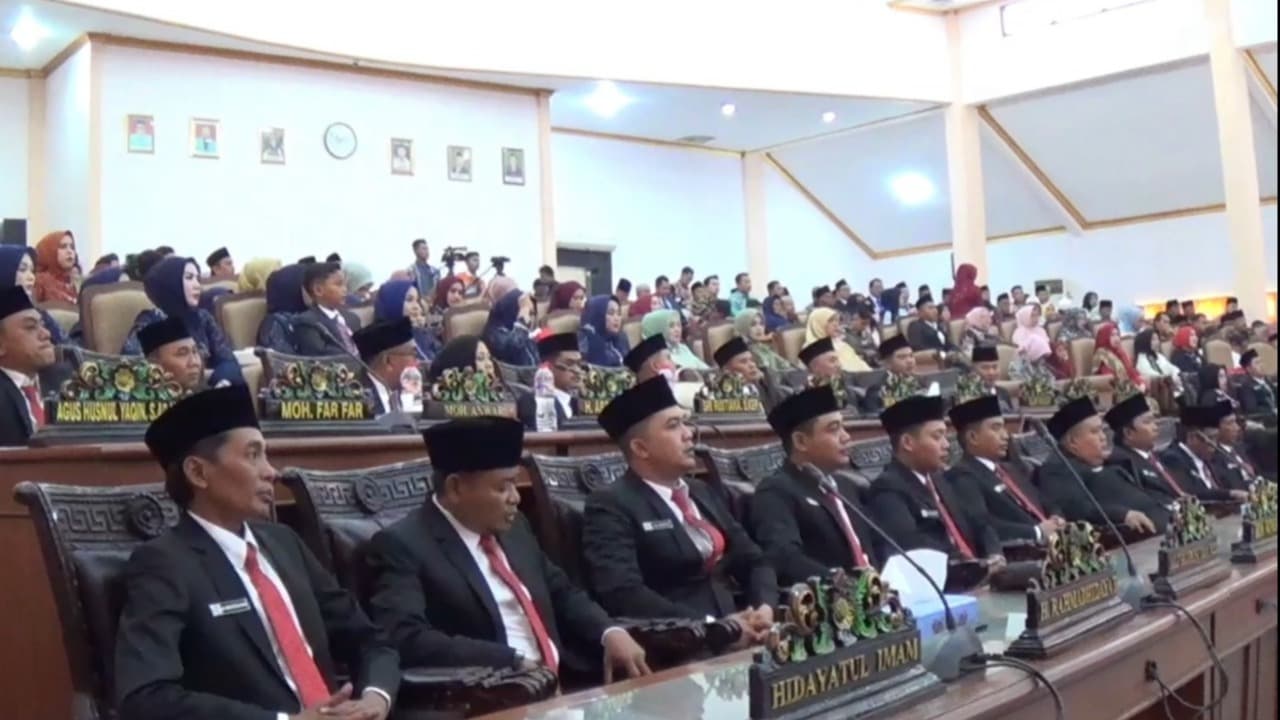 Resmi dilantik, 45 Anggota DPRD Sampang Segera Jalin Komunikasi