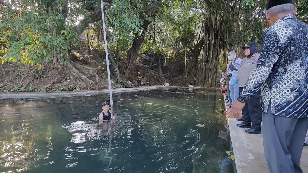 Berenang Di Sumber Jamban, 2 Bocah SD Tenggelam, 1 Meninggal Dunia