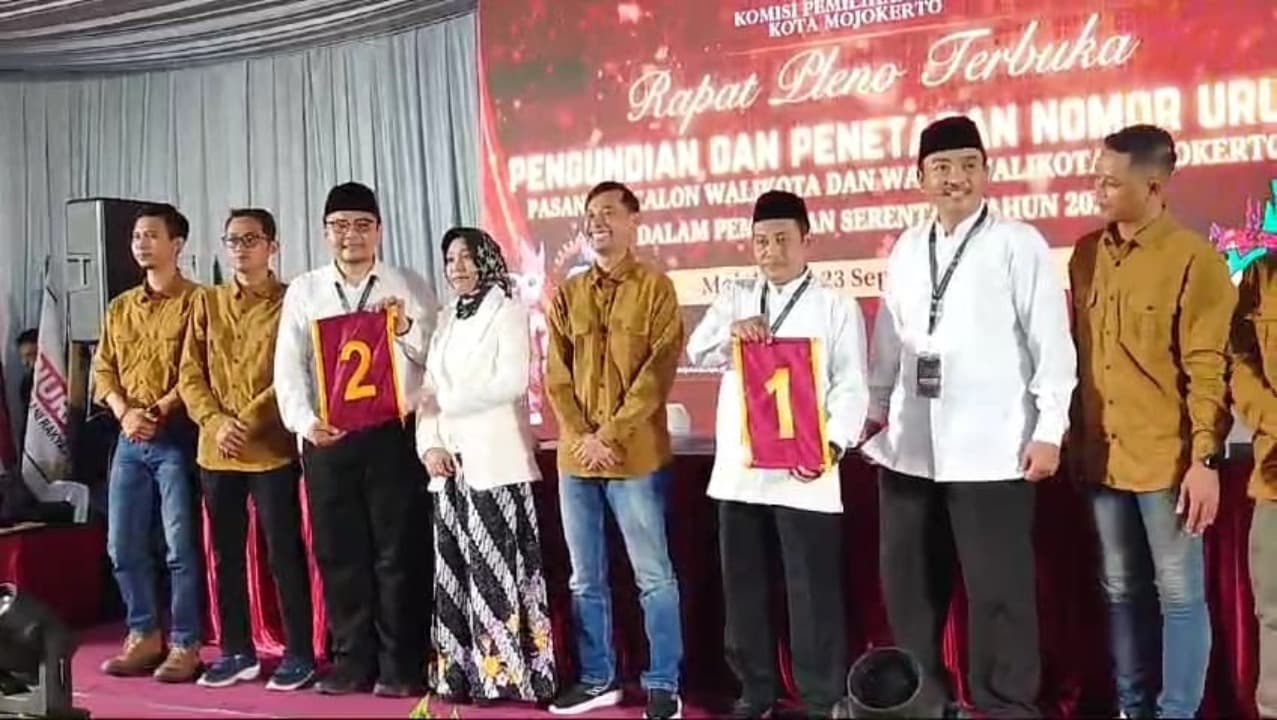 Nomor Urut Pilwali Mojokerto: Junaedi Malik-Chusnun Amin 1, Ika Puspitasari-Rachman Sidharta 2