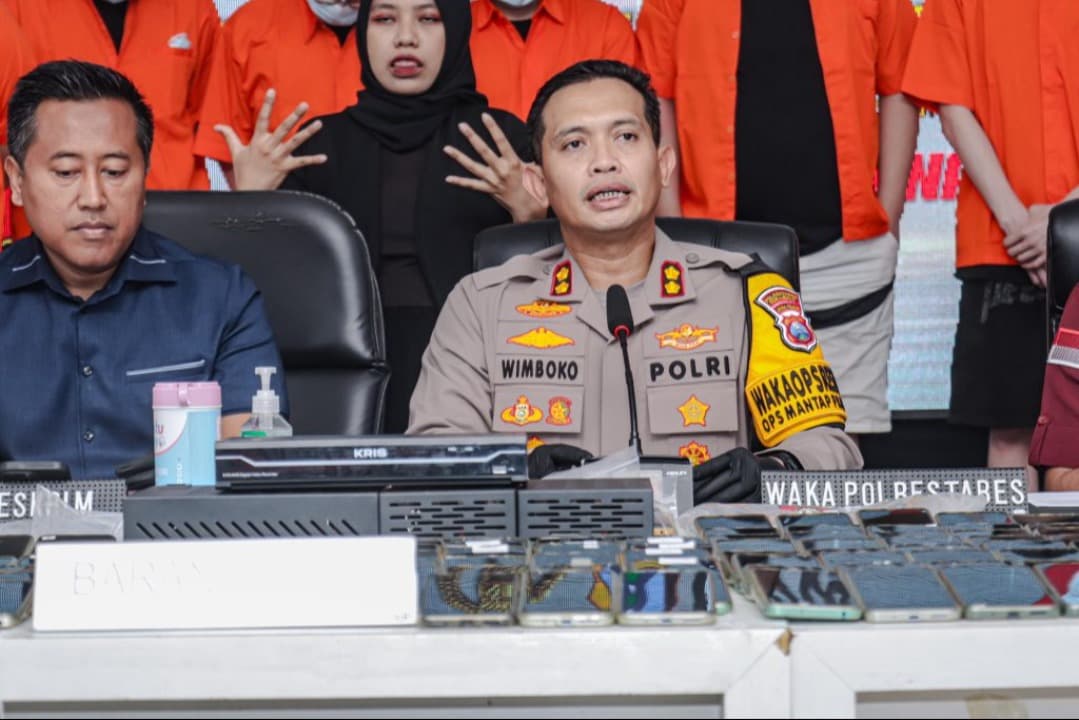 Satreskrim Polrestabes Surabaya Tangkap 10 WNA Terkait Sindikat Penipuan Internasional