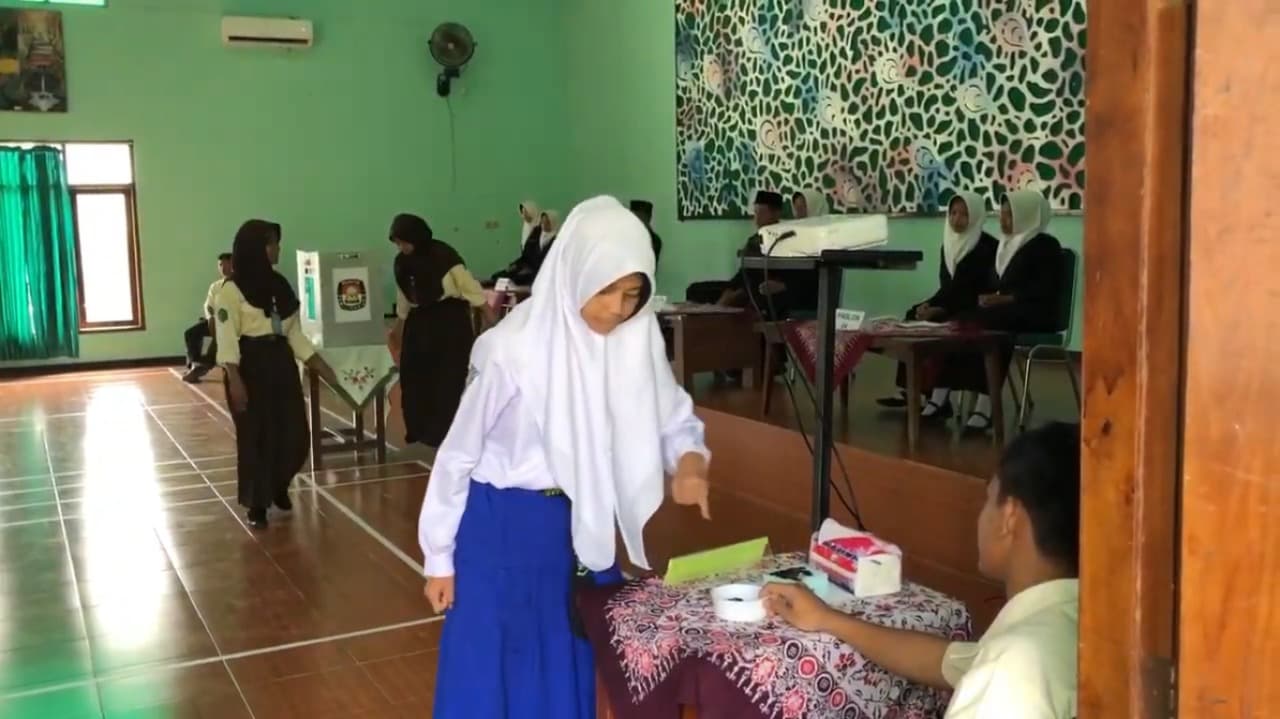 SMP Negeri 1 Jetis Gelar Pemilihan Ketua OSIS Ala Pilkada