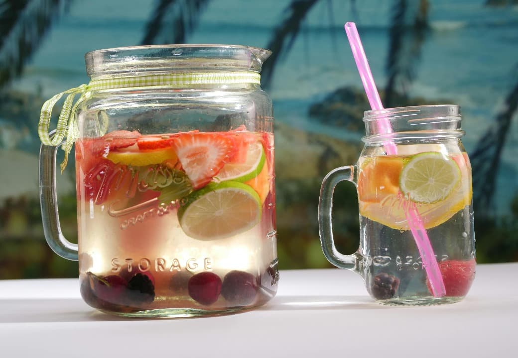 Manfaat Infused Water dan Cara Mudah Membuatnya, Dijamin Anti Gagal!