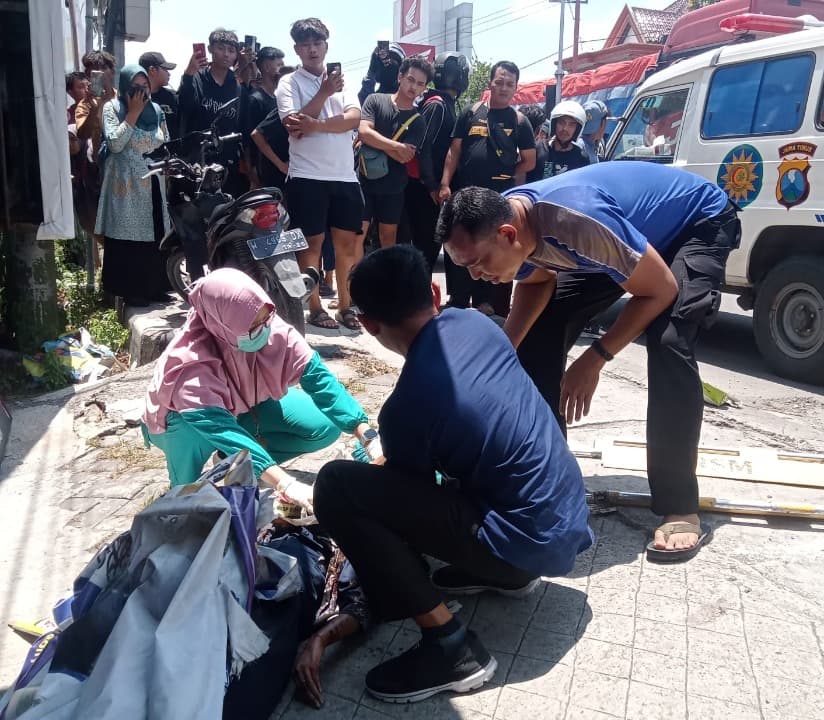 Pulang Sekolah, Pelajar SMA di Lamongan Tewas Terlindas Truk