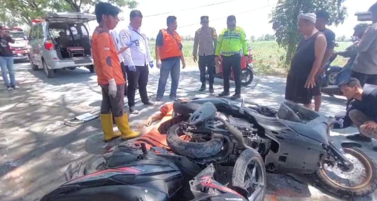 Kakak-Adik Boncengan Motor Tabrak NMax di Mojokerto, Adik Tewas