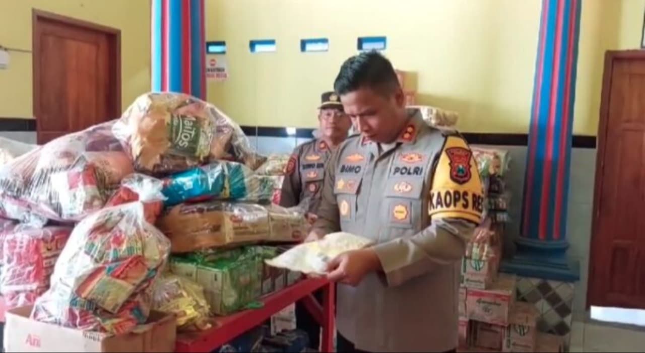 Polisi Geledah Gudang Dan Temukan Puluhan Kardus Berisi Makanan Kedaluwarsa