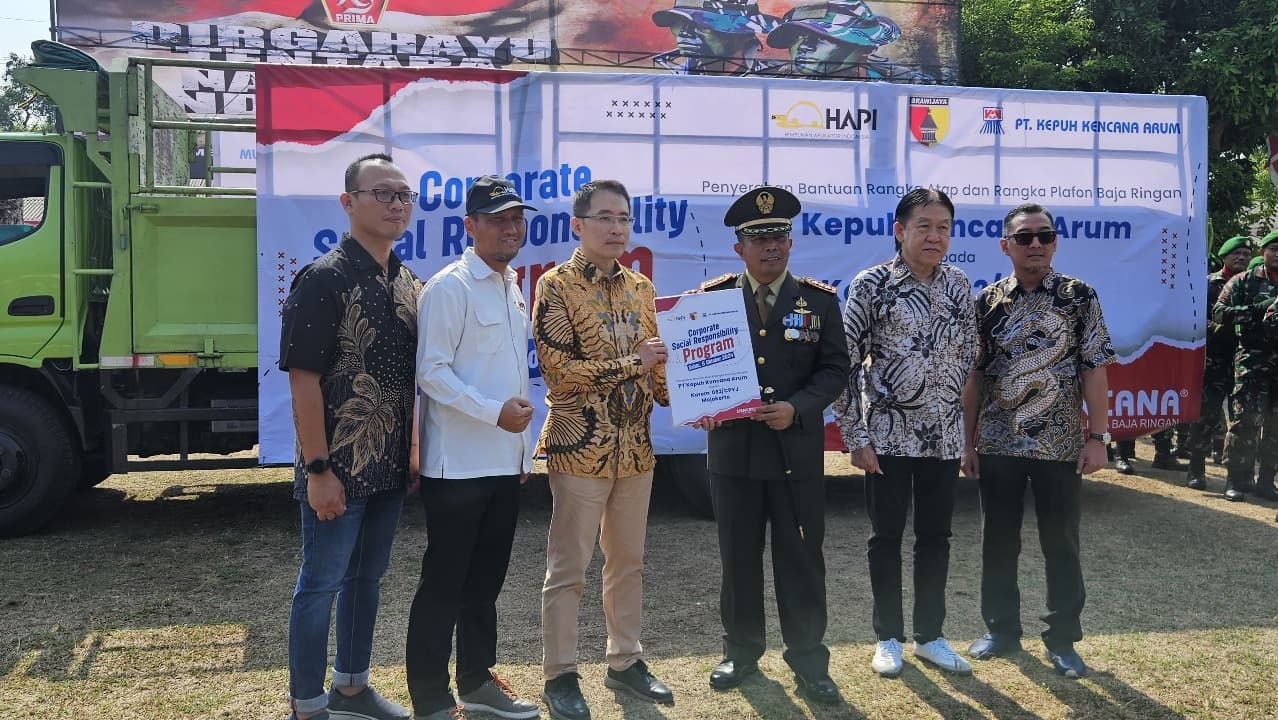 HUT ke-79 TNI, Kencana Serahkan CSR Renovasi Asrama Korem 082/CPYJ Mojokerto