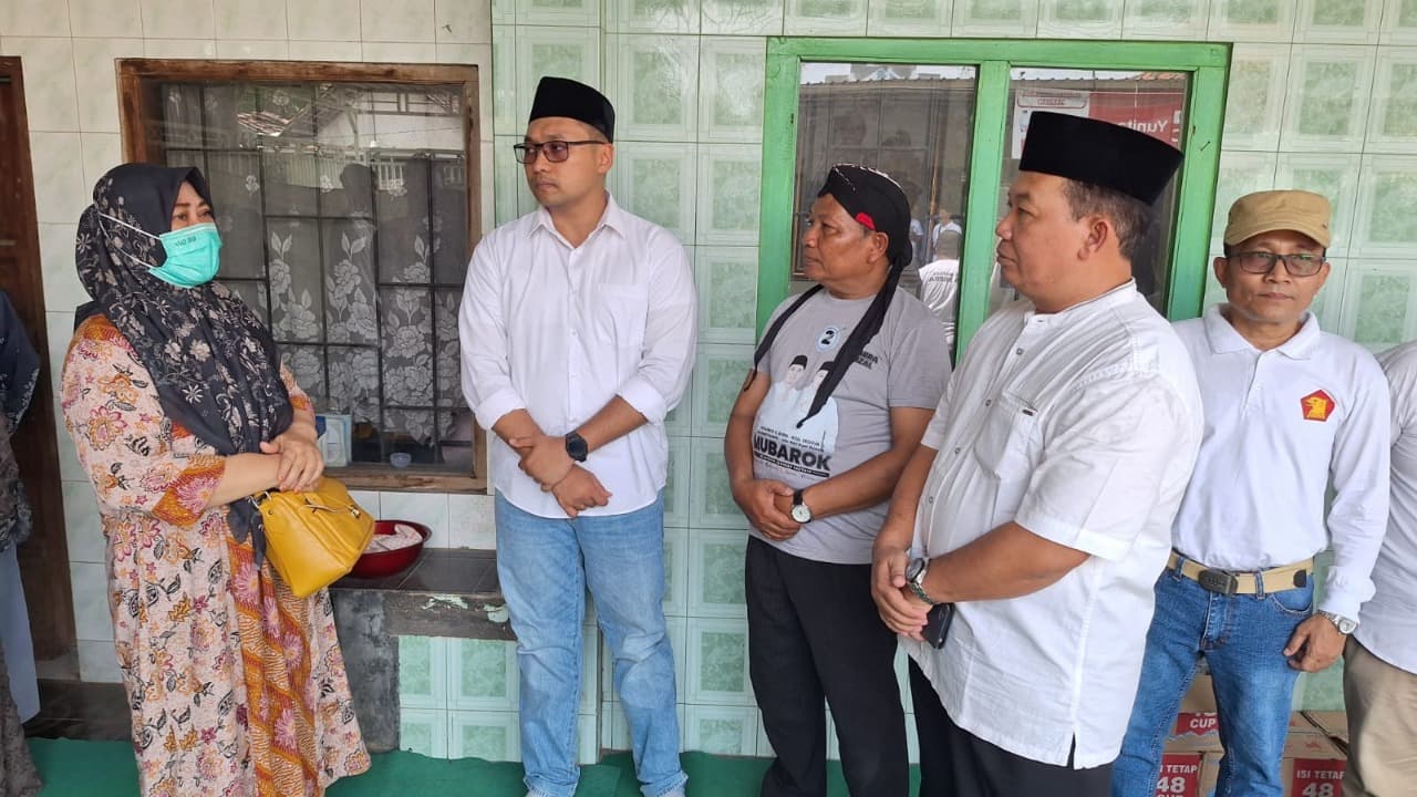 Ada Warga Meninggal Dunia, Cawabup Mojokerto dr Rizal Hentikan Kampanye dan Bertakziah