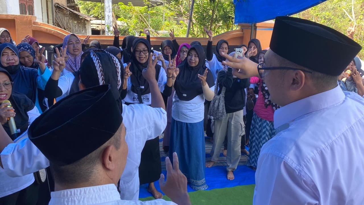 Yel-yel 'Wis Wayah e Ganti Bupati' Bergema di Kampanye Cawabup Mojokerto dr Rizal