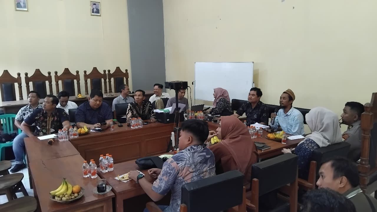 Penuhi Syarat, Bawaslu Lanjutkan Laporan Netralitas Kades Pungging Mojokerto