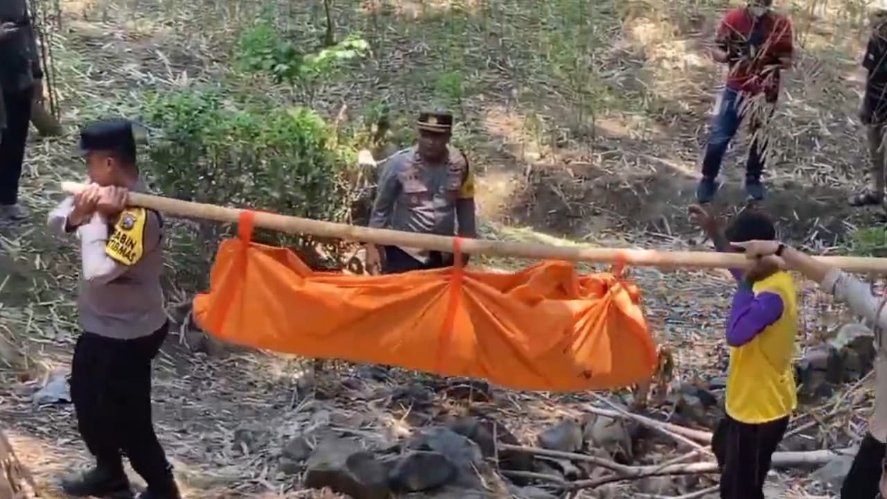 Nahas, Warga Ponorogo Tewas Terjatuh dari Pohon saat Cari Pakan Ternak