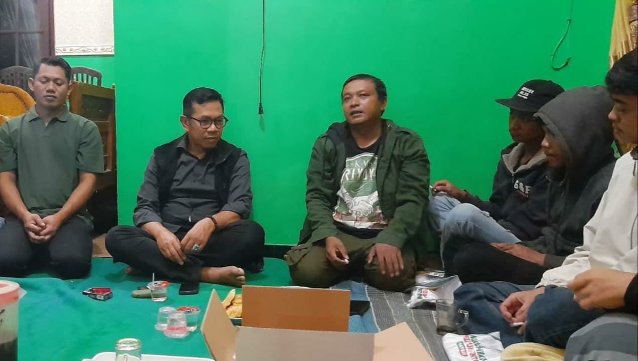 Dijuluki Bapak e Wong Seni, Nurochman-Heli Terima Dukungan dari Paguyuban Bantengan Mpu Supo