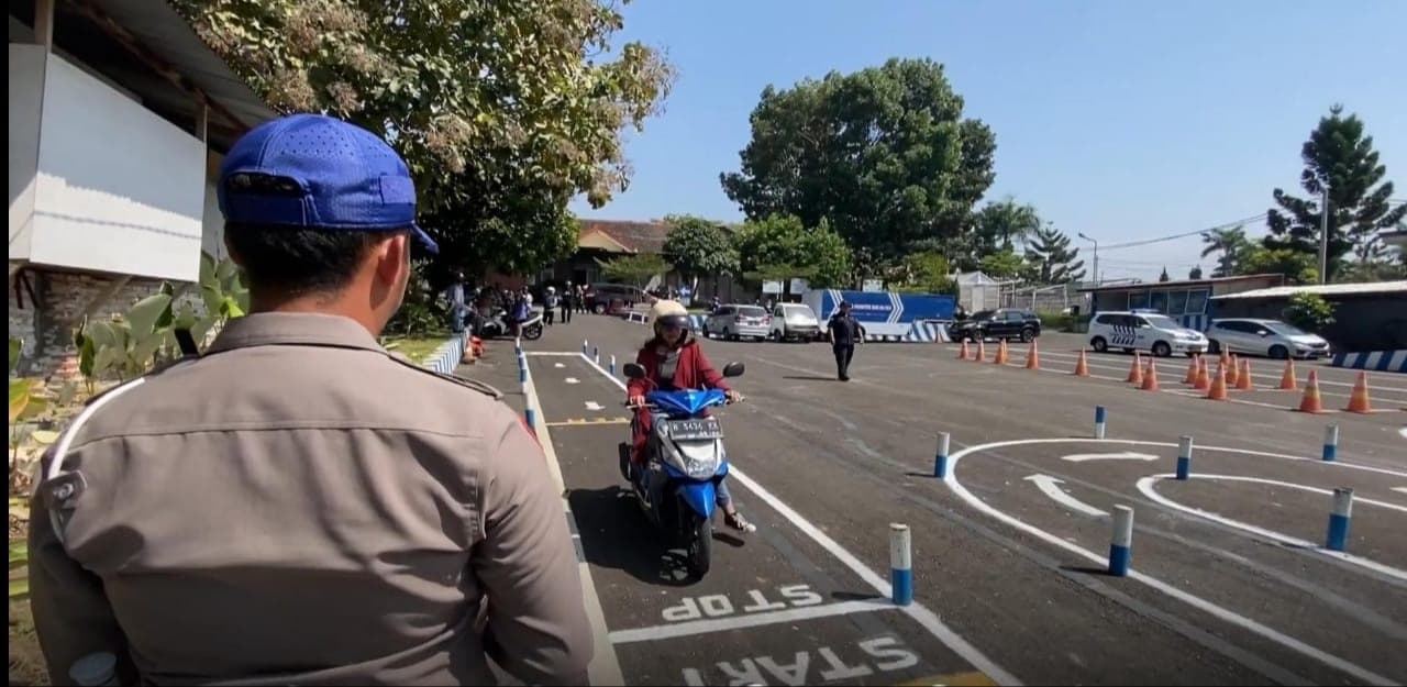 Penerbitan Sim Wajib Gunakan BPJS, Satlantas Polres Batu Gencarkan Sosialisasi