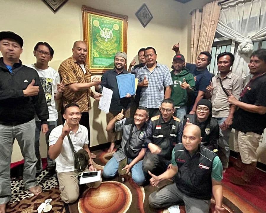 Aliansi Driver Ojol Kota Batu Dukung Nurochman-Heli Suyanto