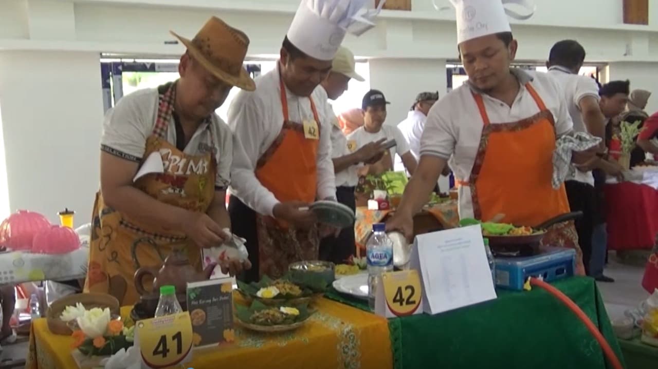 Lomba Masak Nasi Ampok dan Tiwul, Bapak-Bapak di Jombang Tunjukkan Kemampuan Dapur