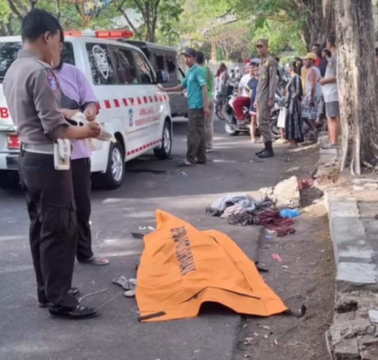 Usai Berenang, 4 ABG Cewek Boncengan Motor Tabrak Pohon di Kenpark, Satu Orang Tewas