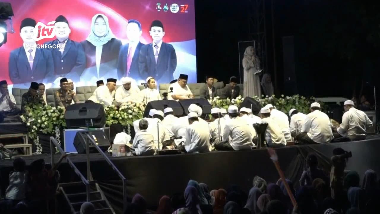 Ribuan Warga Hadiri Sholawat & Do’a Bersama Untuk Pilkada di Tuban Adem Ayem