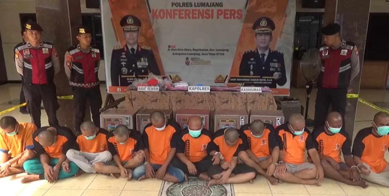 Polres Lumajang Tangkap 10 Tersangka Judi, Termasuk Bandar Ding-Dong