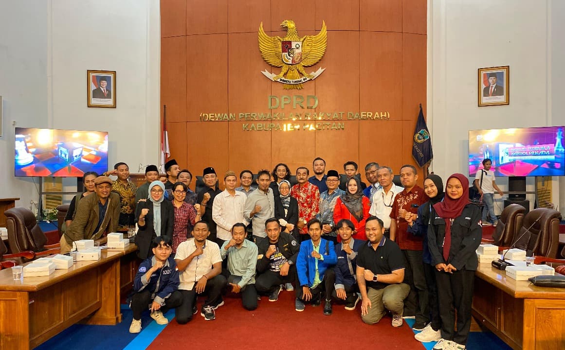 Jtv Bantah Ngobrol Pilkada Pacitan 2024 Bukan Titipan Paslon