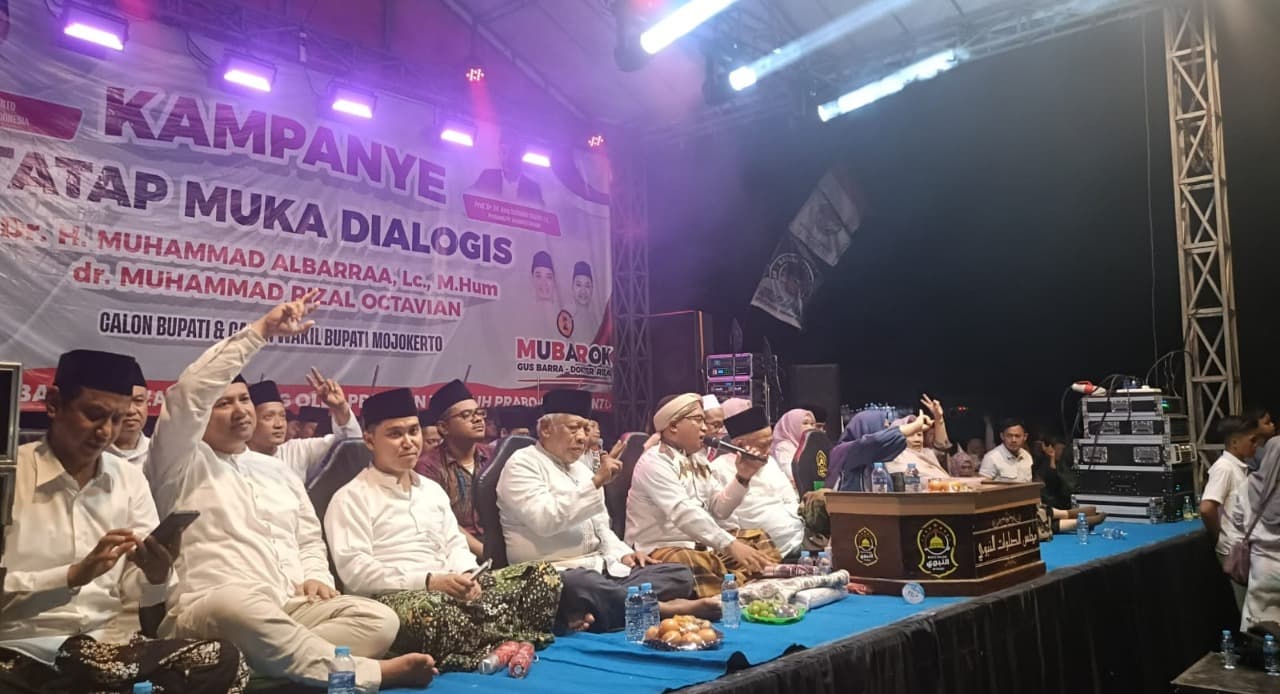 Hadiri Mubarok Bersholawat, Ribuan Warga Ngoro Siap Menangkan Gus Barra-dr Rizal