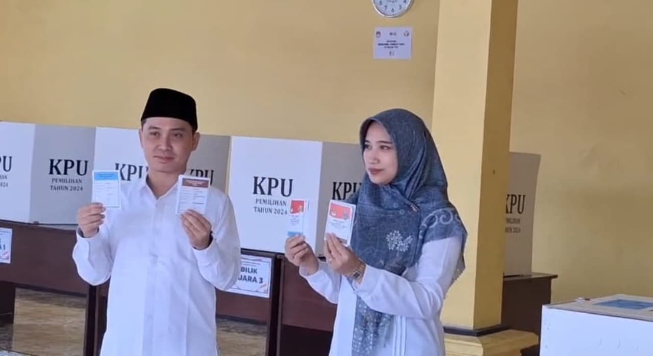 Ditemani Istri ke TPS, Gus Barra Optimis Raih 65 Persen Suara