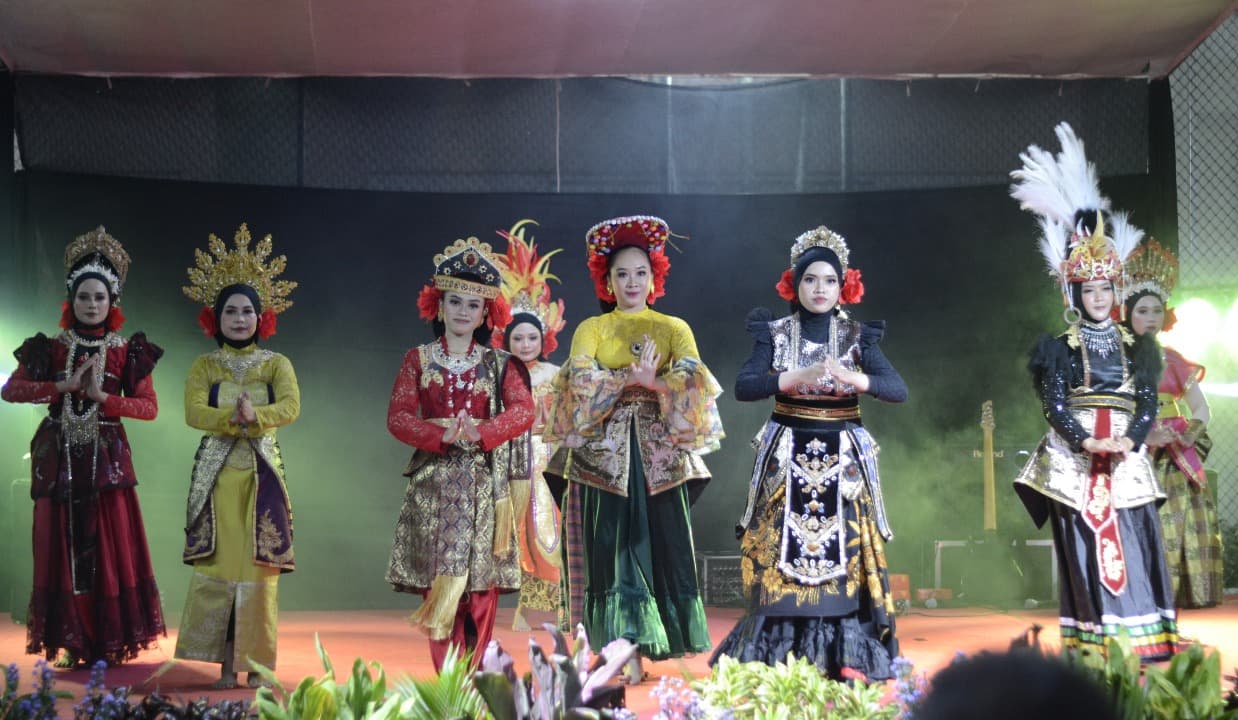 Malam Puncak Dies Natalis ke-2 AMN Surabaya, Meriah dengan Semangat Persatuan