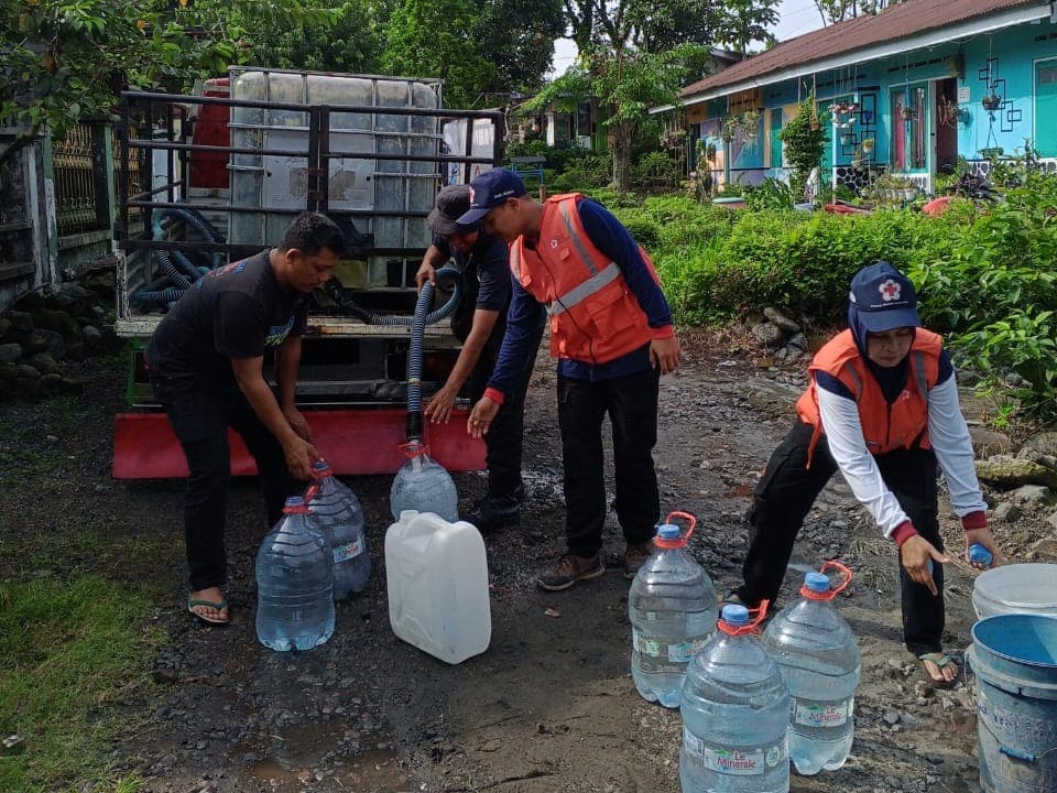 Banjir di Desa Sepawon, Kediri : Warga Butuh Air Bersih dan Relawan PMI Turun Tangan