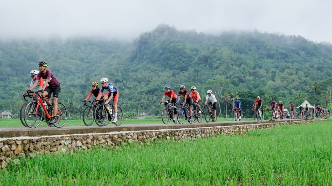 Tour de Pacitan 2024 Sedeng Mini KOM Sukses Promosikan Sport Tourism Pacitan