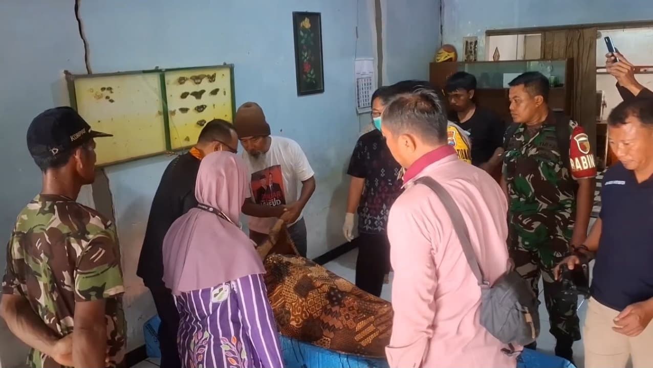 Wanita Tewas Mengambang Di Sungai Ngampel Kota Kediri