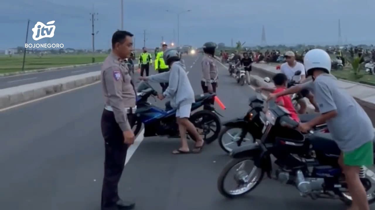 Razia Balap Liar, Polres Tuban Amankan Ratusan Remaja Beserta Motor