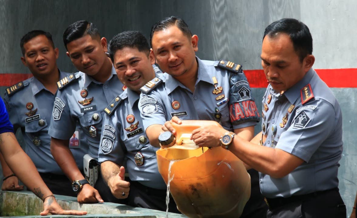 Lapas Banyuwangi Tebar Sepuluh Ribu Bibit Ikan Lele Dalam Program Ketahanan Pangan