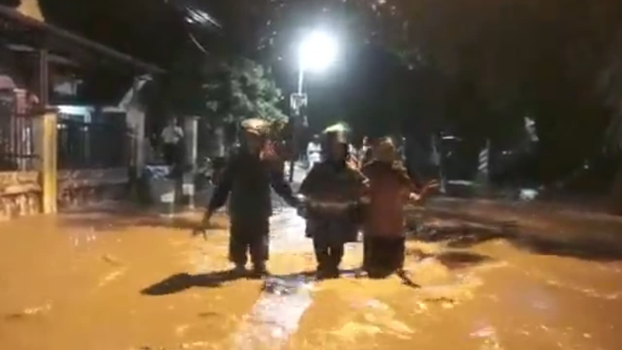 Banjir Bandang Terjang 5 Desa di Kecamatan Dander Bojonegoro