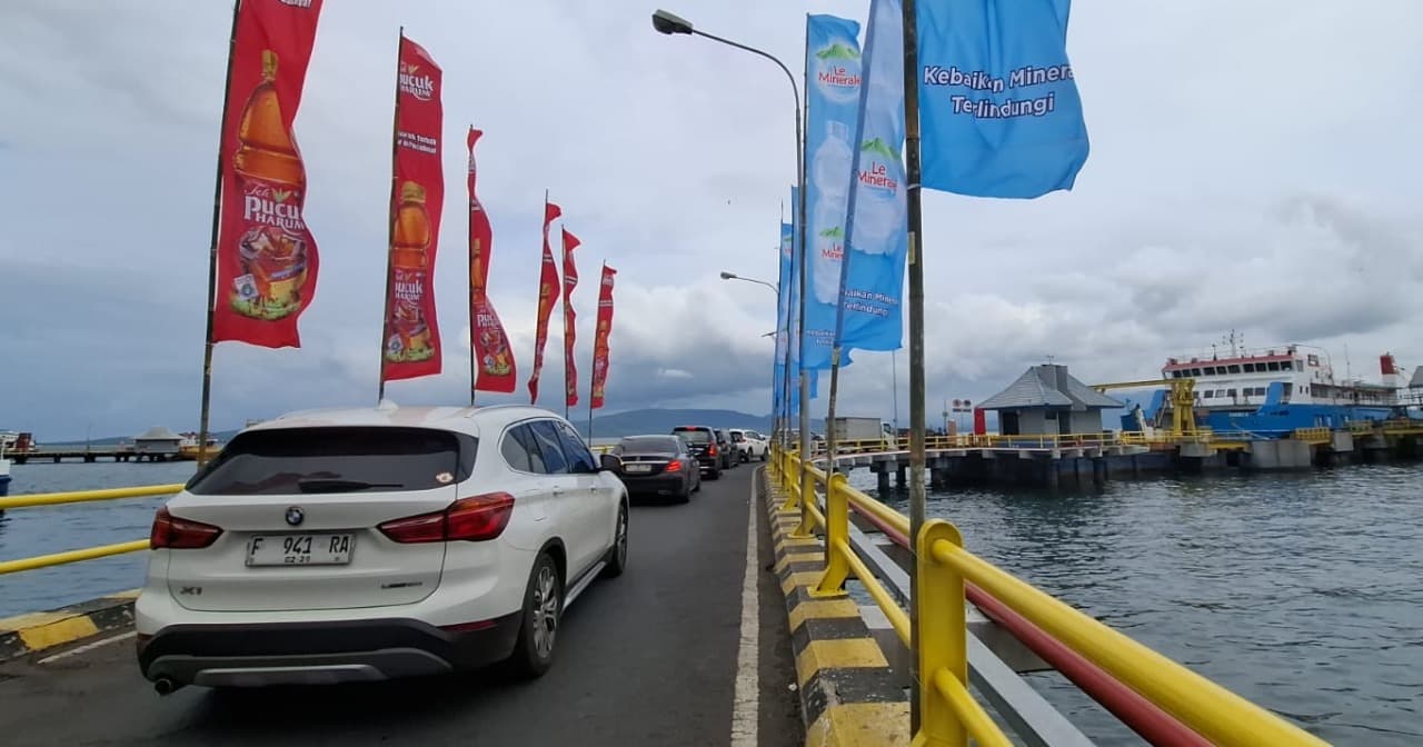 Libur Nataru Di Lintasan Selat Bali Relatif Landai