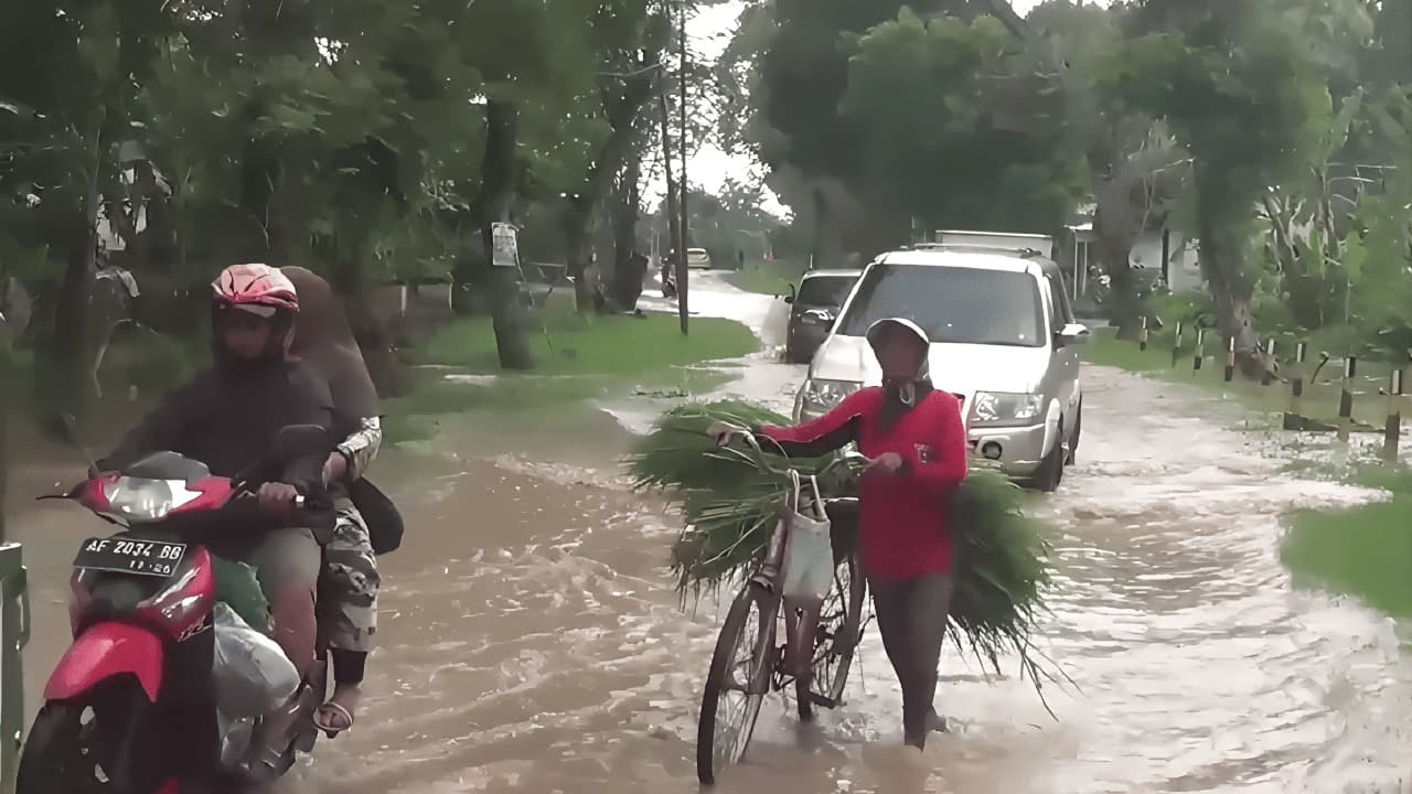 Atasi Meluapnya Sungai Bengawan, Bupati Ony Akan Bangun Tanggul di Kwadungan