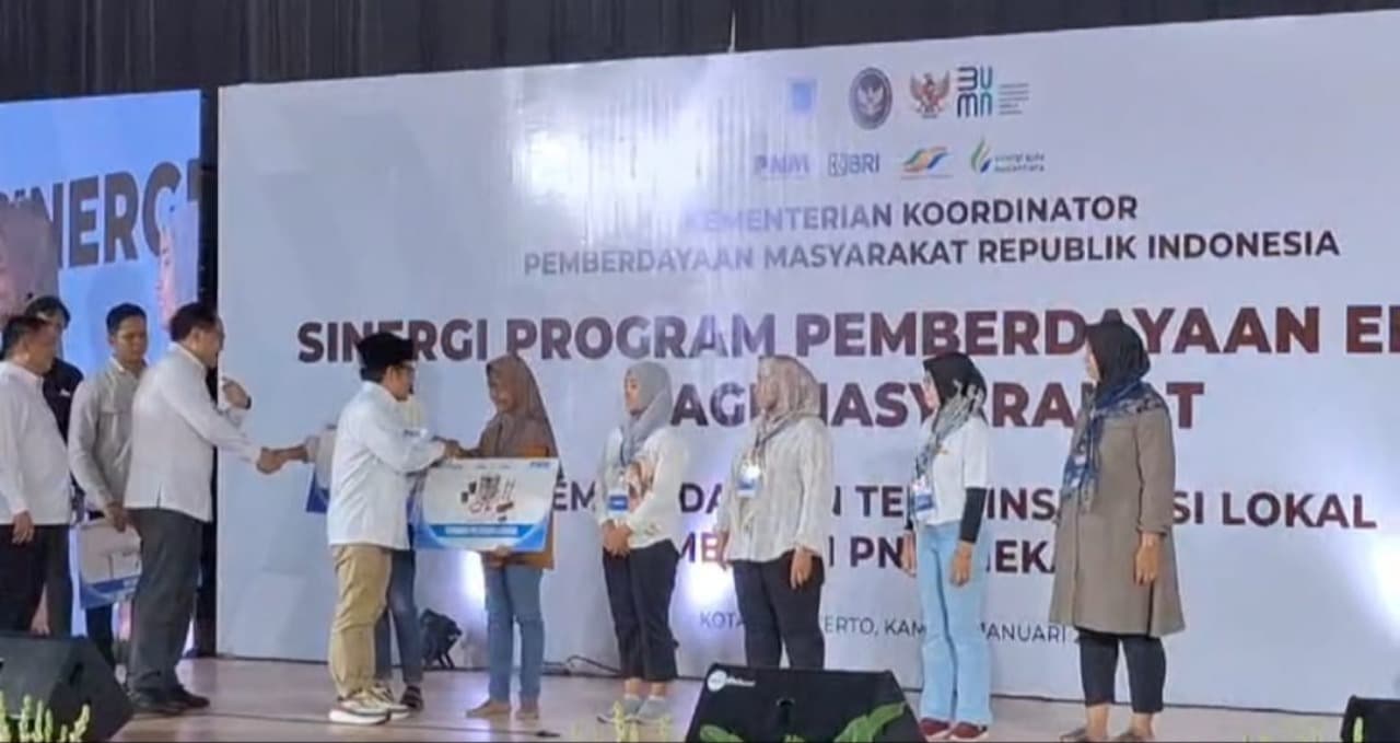 Bertemu Ribuan Nasabah PNM Mekaar di Mojokerto, Ini Pesan Cak Imin